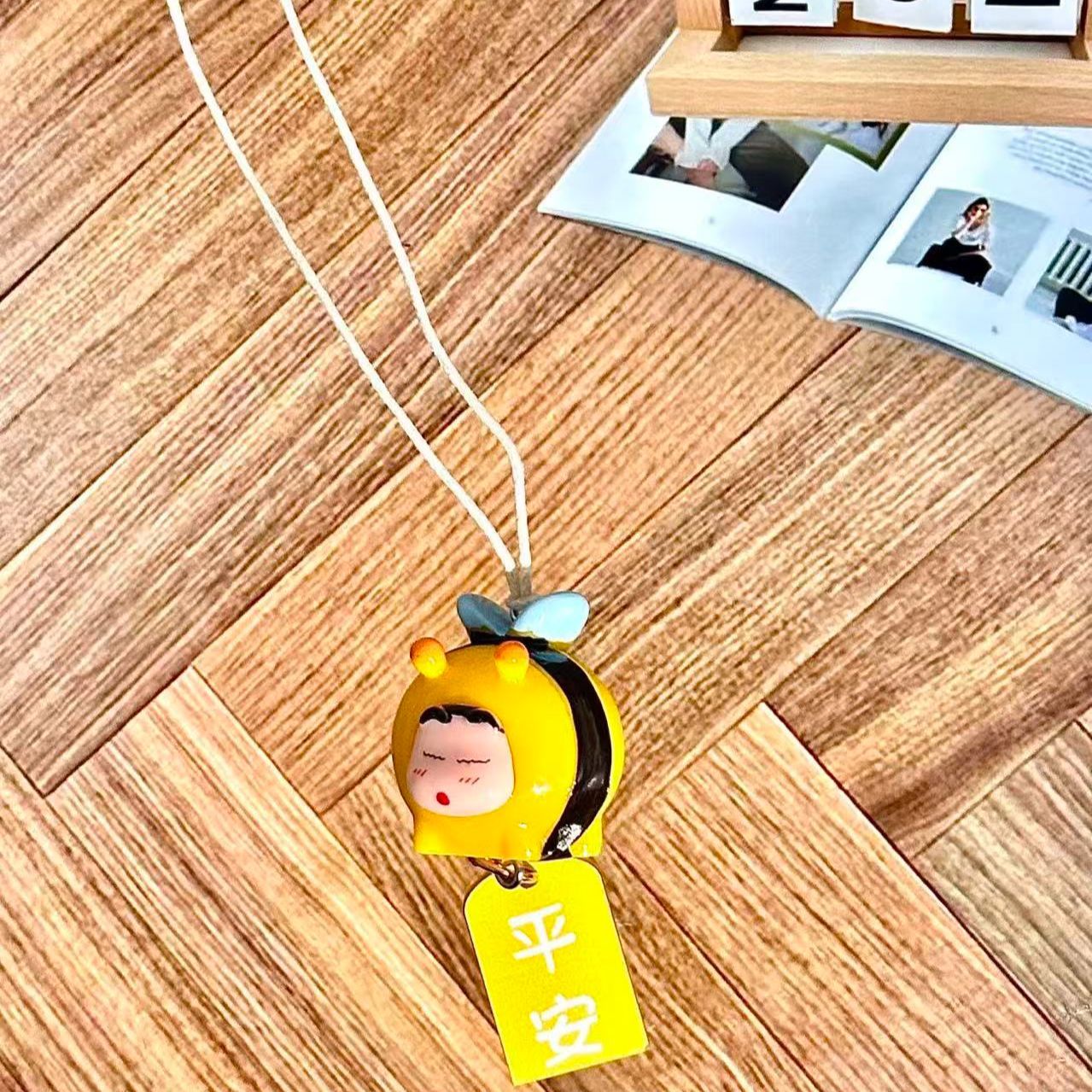 Crayon Shin-chan Bienen-Cospla – Car Accessories For Interior Bewertung und Preis